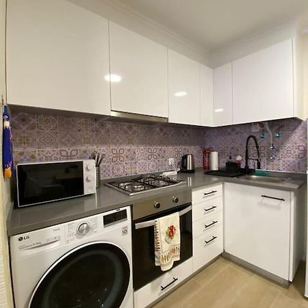 Ferienwohnung Artistic Digital Getaway - Patio & Great Location! Lissabon Exterior foto